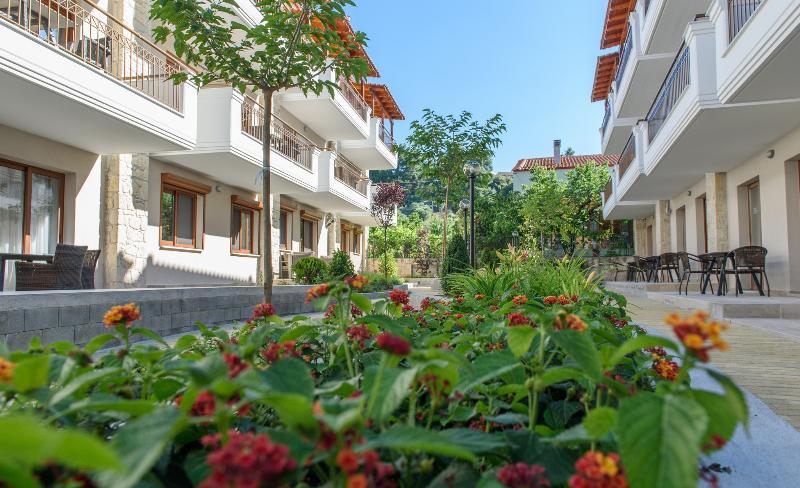 Apanemia By Flegra Hotels Pefkochori Exteriör bild